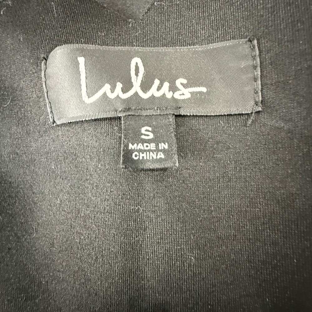 Lulu's Black Scalloped Long Sleeve Dress - Picture 2 of 6